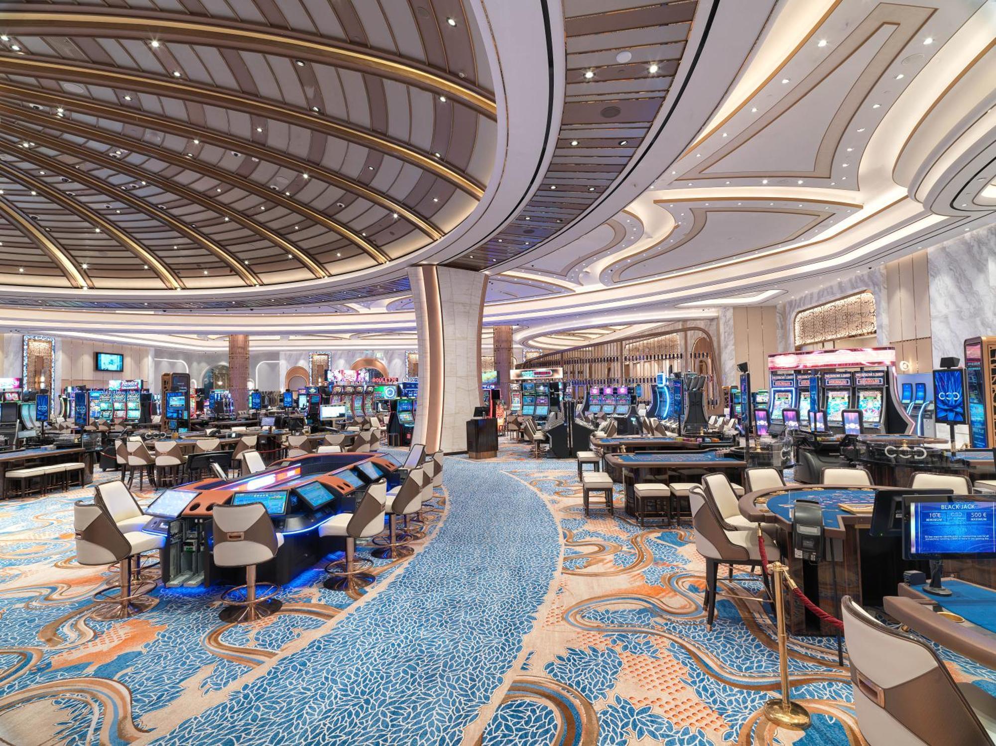 City Of Dreams Mediterranean - Integrated Resort, Casino & Entertainment Limassol Exterior foto The casino floor at Wynn Las Vegas